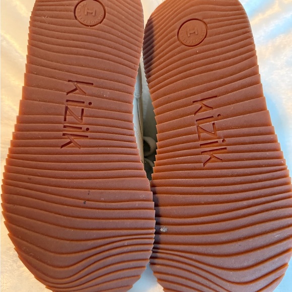 Women's Kizik Slip on Sneakers - Picture 11 of 11